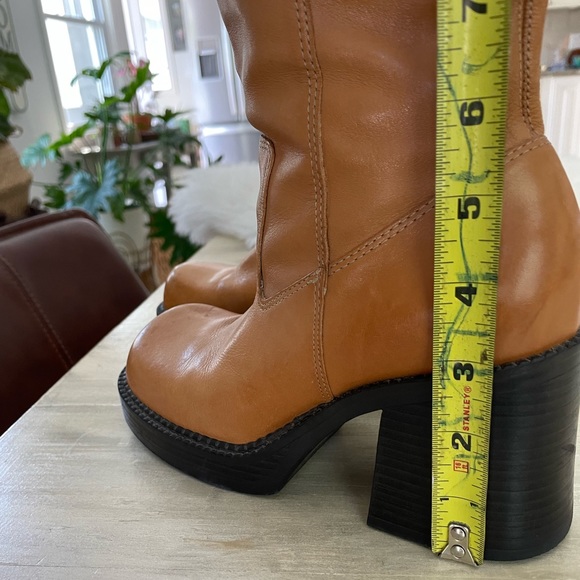 SOLD-Vintage Y2K chunky platform square toe Nine West camel leather boots - Picture 7 of 16